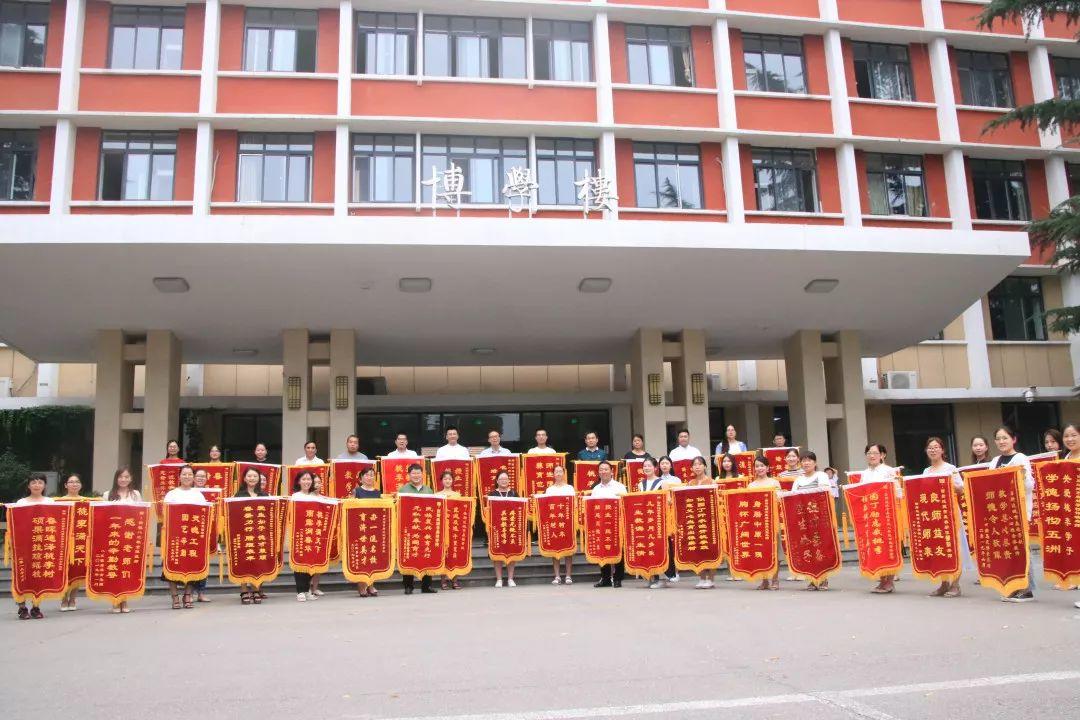 押中高考题、中考题?!西斯达城市森林学校学校“硬核”实力圈粉无数! 押中高考题、中考题?!西斯达城市森林学校学校“硬核”实力圈粉无数!
