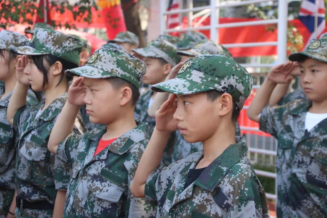 这所学校的军训不一样! 这所学校的军训不一样!