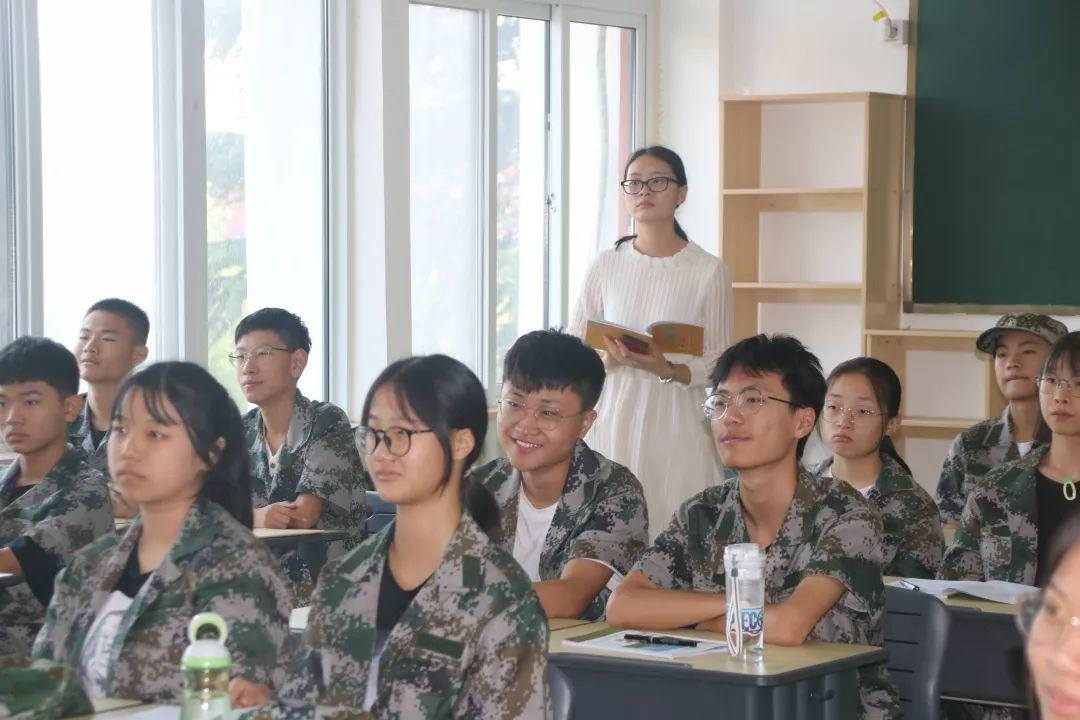 这所学校的军训不一样! 这所学校的军训不一样!