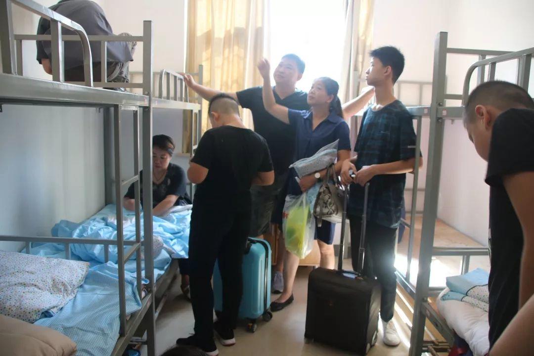大事记|西斯达城市森林学校新生报到暨军训开营仪式 大事记|西斯达城市森林学校新生报到暨军训开营仪式