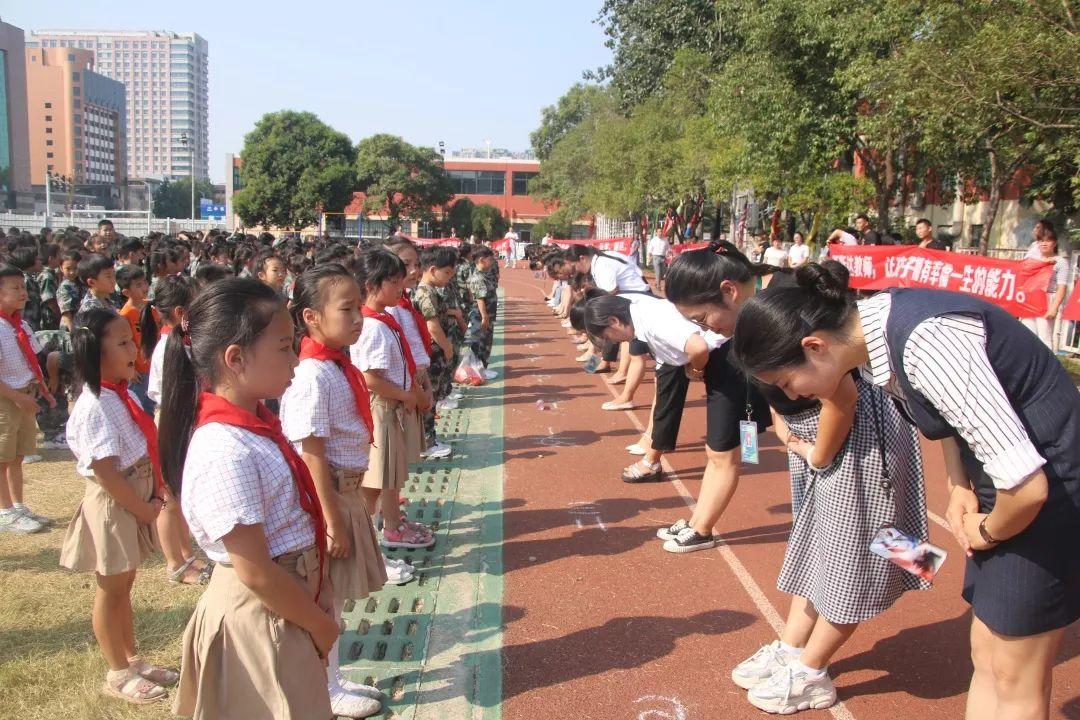 “迎民族盛会 向祖国致敬”——西斯达城市森林学校小学部2019-2020学年第一学期开学典礼隆重举行