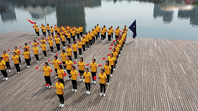 喜迎国庆,以歌纪念——西斯达献礼祖国70华诞! 喜迎国庆,以歌纪念——西斯达献礼祖国70华诞!