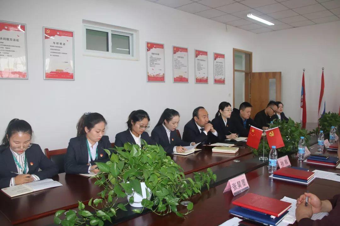 郑州市中原区区委第三指导组莅临西斯达城市森林学校检查指导党建工作 郑州市中原区区委第三指导组莅临西斯达城市森林学校检查指导党建工作