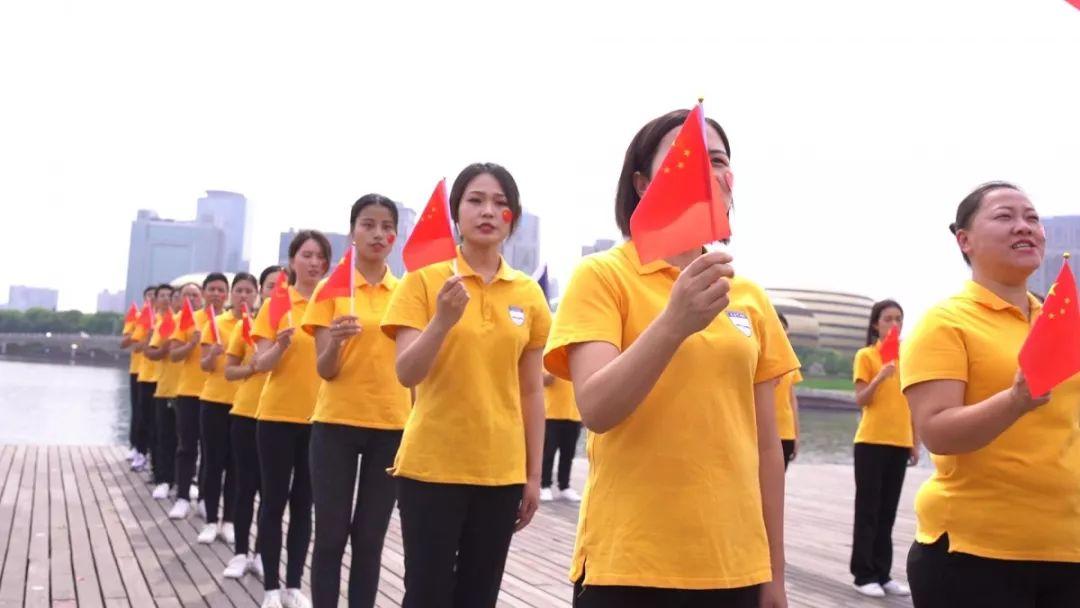 喜迎国庆,以歌纪念——西斯达献礼祖国70华诞! 喜迎国庆,以歌纪念——西斯达献礼祖国70华诞!