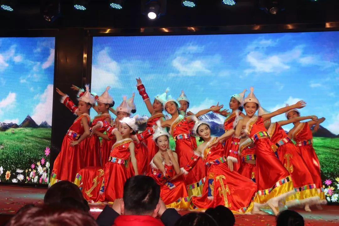 【校园动态】成就梦想,走向复兴——西斯达城市森林学校小学部文化艺术节暨2020迎新文艺汇演 【校园动态】成就梦想,走向复兴——西斯达城市森林学校小学部文化艺术节暨2020迎新文艺汇演