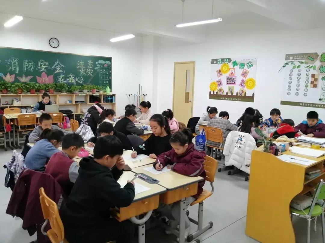 【文化校园】“小小神算手,口算大舞台”西斯达城市森林学校小学部第三届口算大赛 【文化校园】“小小神算手,口算大舞台”西斯达城市森林学校小学部第三届口算大赛