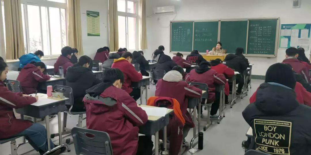年度贺岁大剧《期末考试》全城上演! 年度贺岁大剧《期末考试》全城上演!