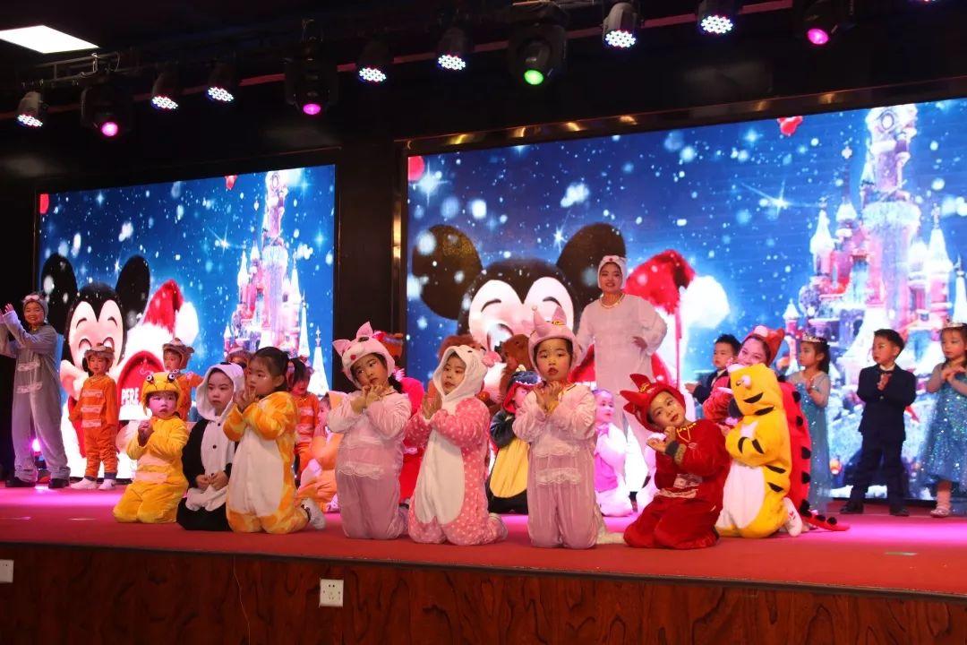 畅想中国梦 · 魅力西斯达——西斯达幼教事业部迎新汇演 畅想中国梦 · 魅力西斯达——西斯达幼教事业部迎新汇演