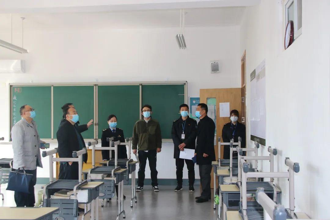 郑州市卫生监督所到西斯达城市森林学校检查新冠肺炎疫情防控工作