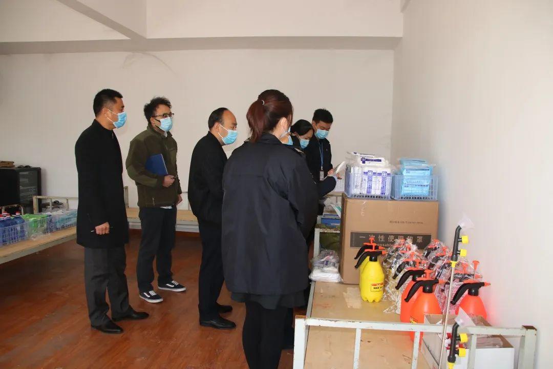 郑州市卫生监督所到西斯达城市森林学校检查新冠肺炎疫情防控工作